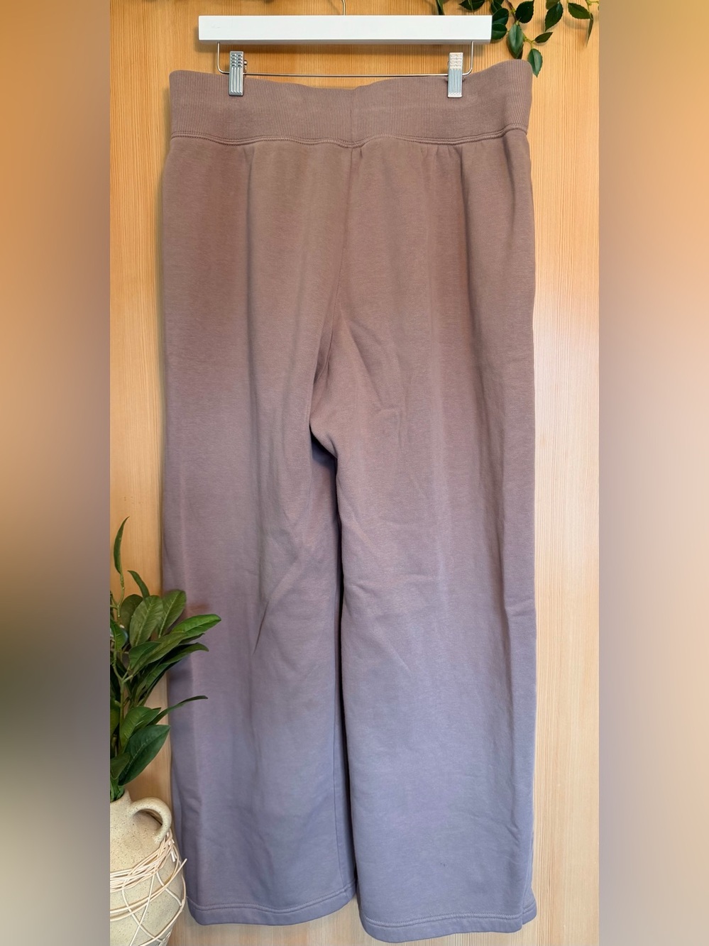 Nike Open Hem Fleece Sweatpants XL Taupe Athleisure Pants Matching Set - Picture 4 of 5